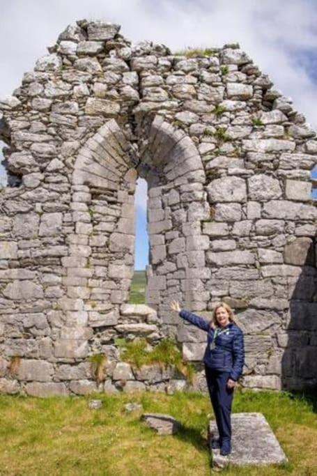 Hotel Into The Burren Murroogh Exterior foto